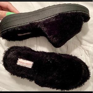 BLACK FUZZY PLATFORM SLIDES